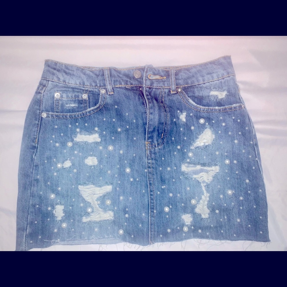 Super cute jean mini skirt with pearls